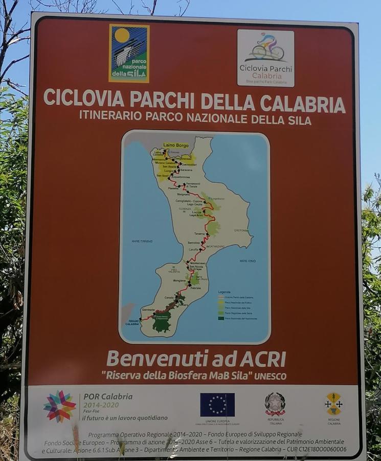 B&B La Rosa Dei Venti Acri Bagian luar foto