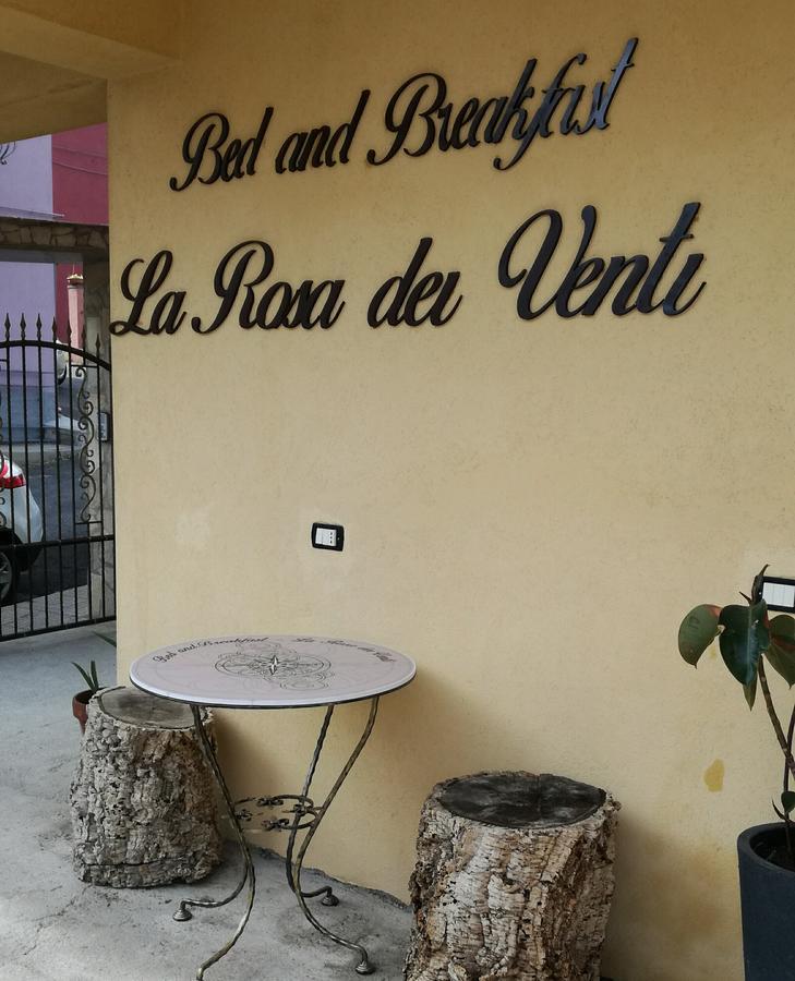 B&B La Rosa Dei Venti Acri Bagian luar foto